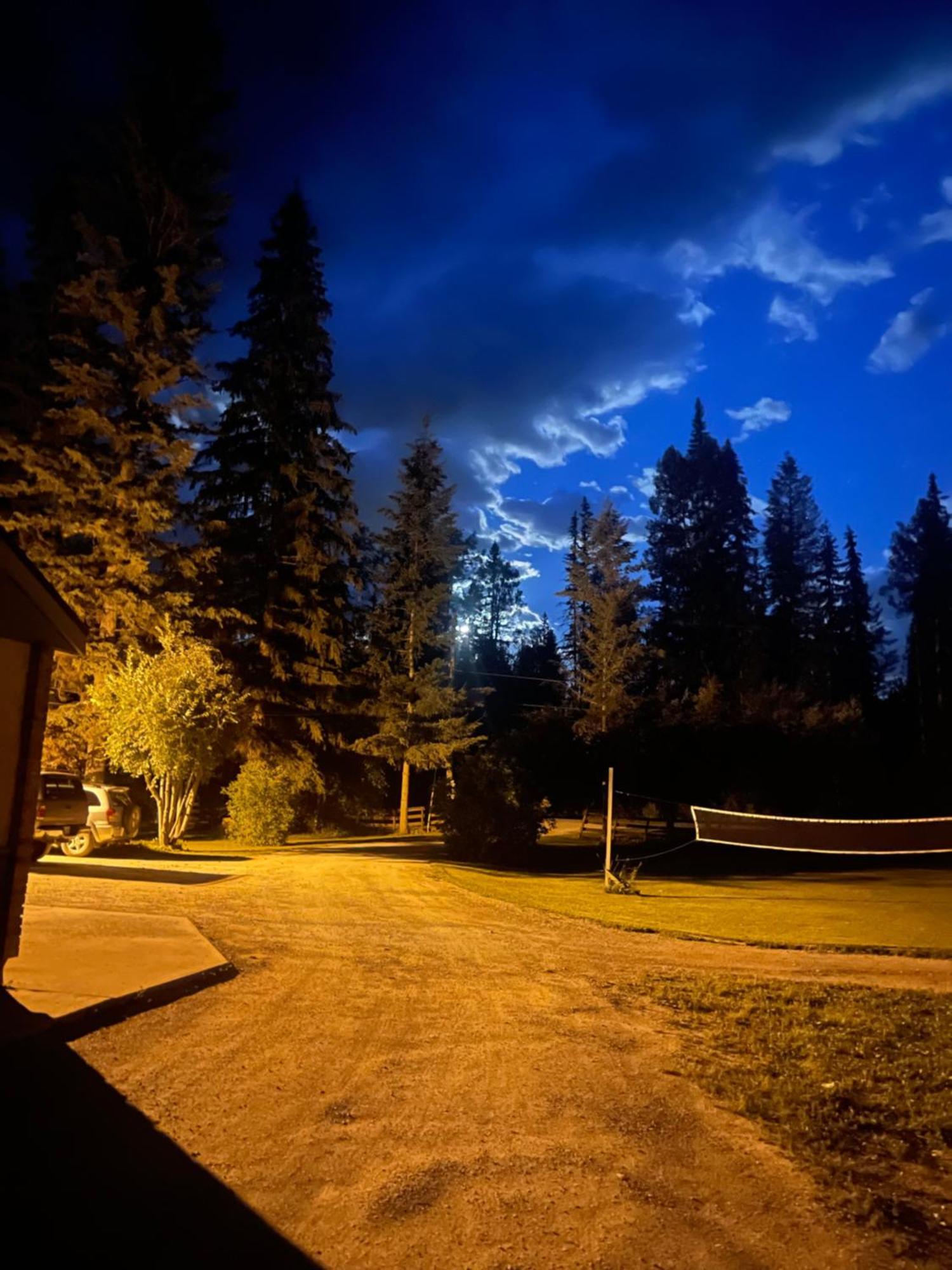 Blaeberry Valley Vacation Rentals Golden Exterior foto